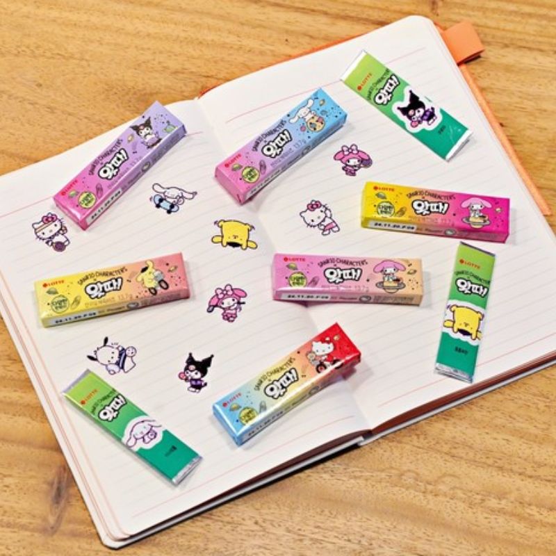 Whata Sanrio CAJA 9 paquetes de 25 piezas de 14 g c/u Total 225